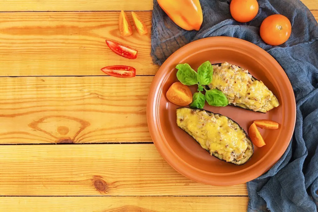 gefüllte Aubergine mit Roten Linsen